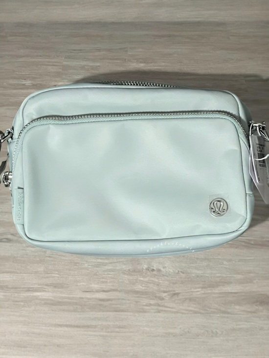 lululemon athletica Handbags - Lululemon Everywhere Crossbody 2L Pelican NWT